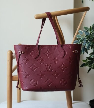 Louis Vuitton Neverfull MM Tote Bag